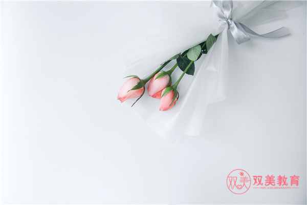 怎么通过发朋友圈挽回对象